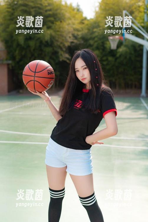 解锁Bambi(밤비)短裤全套：下载该准备好你的心脏哦。