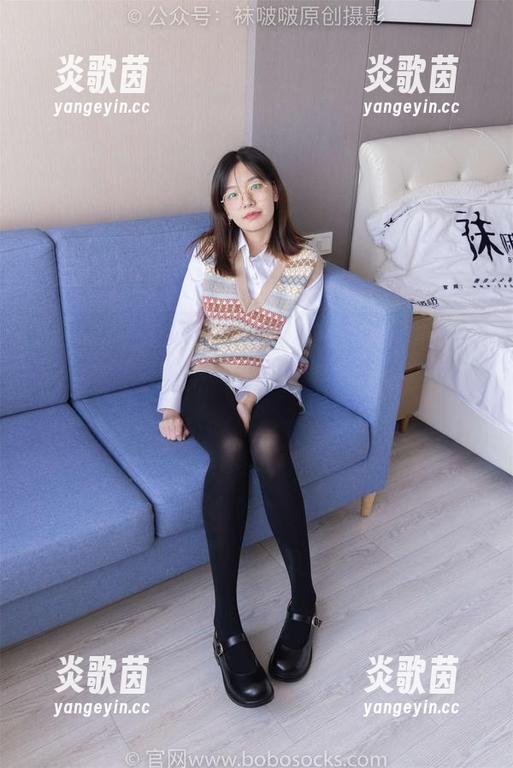 BoBoSocks袜啵啵 - 熊熊，这次的棉袜（踩脏）套图更新，真的是个意外的惊喜，让我对袜子的位置有了新的想法！