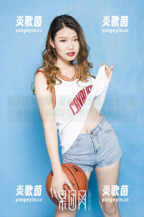 GIRLT果团网 - 松果儿带你逛办公室：最新图册让你看到不一样的工作魅力！
