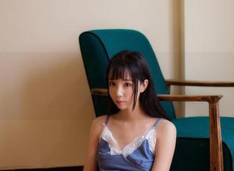 GIRLT果团网 – 办公室系列：莫雅淇的照片，难道工作也能这么有趣？