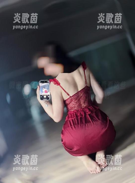 微密圈 - MIYA比基尼系列：来看看这些免费图片，顺便感受一下海风？