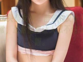 TouTiao头条女神 – 苗条的艾小青在白裙里的日常，最新图集让人忍不住想多看几眼。
