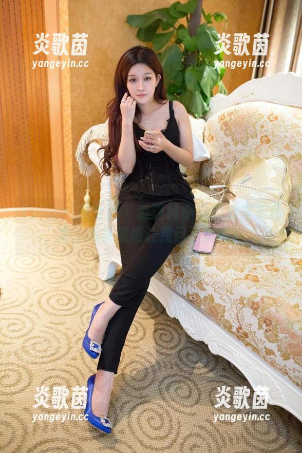 TuiGirl推女郎 - 追逐纯小希的油亮作品集，高清美感让我目不转睛！