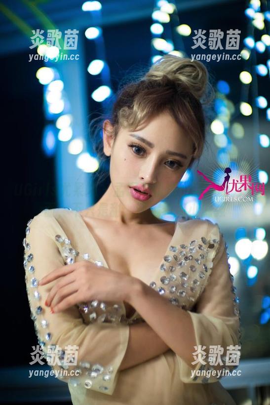 UGirls尤果网 - 孟思雨精选：甜心的另一面，不只是甜，还藏着点小倔强