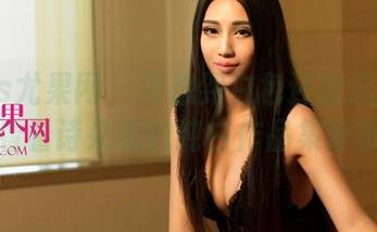 UGirls尤果网 – 没想到白色还能这样玩？来看看诗朵雅的纯白作品集分享！