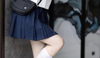 XIAOYU语画界 – 安琪yee的空姐风情：美图图集，飞行途中必备的视觉小零食！