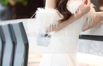 XIAOYU语画界 – 在线欣赏徐莉芝Booty的旗袍，感觉一下什么叫端庄与俏皮并存！