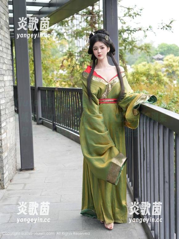 Xiuren秀人网-会飞的小虎牙 Xiuren秀人网 - 会飞的小虎牙的写真,壁纸里的女神,妥妥让人感觉像是被温柔包围,心里复印了一打“我爱你”。
