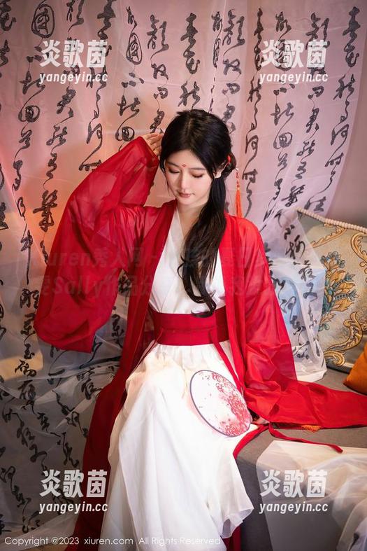 Xiuren秀人网 - 女孩的夏日梦游：夏诗雯Sally作品分享，别说我没提醒你哈
