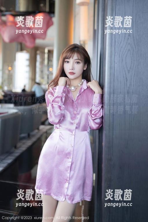 Xiuren秀人网-小绵绵 Xiuren秀人网 - 发现小绵绵的居家私房合集,似乎能闻到她刚泡好的咖啡香气蔓延的气息。