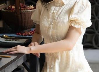 Xiuren秀人网 – 在黑色中游荡：徐莉芝Booty在线合集，每一张都让人心动不已