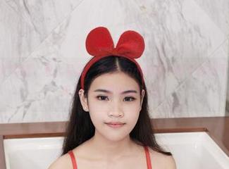 YouWu尤物馆 – 双人写真，木木hanna和…那个你想不到的人！无圣光，满满幽默感！