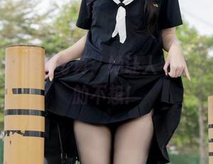 不呆猫的短裤写真：她让人不想眨眼，真的不想！
