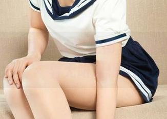 丽柜 – 在白裙和AMY之间，私拍合集里藏着无限遐想