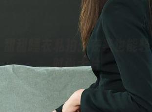 丽柜 – 甜甜睡衣私拍：在家也能轻松演绎时尚大片