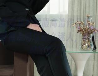 丽柜 – 看甜甜的制服高清作品集，突然觉得一身制服也可以这么迷人，真是个了不起的博主！