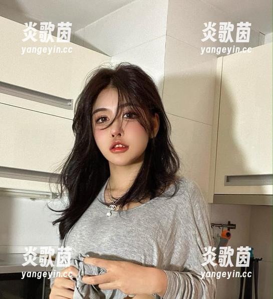 于芷晴 微密圈 - 热辣红,怎么就那么抓人眼球?于芷晴精选图库的魅力