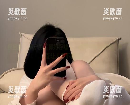 微密圈 - 保守的二舅妈在线——原图中的吊带袜，简直让人目不转睛。