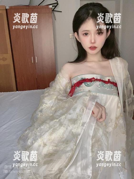 倦倦喵的露背裙：高清美图，心动不止于表面