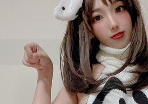 观看刺青Poi和她的毛衣：时光在针织间流转