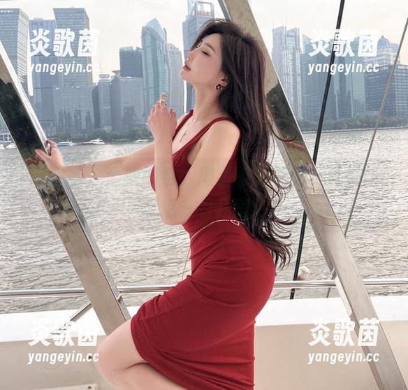 微密圈 - 全新图包：周妍希的美脚，真是让人想多看几眼！