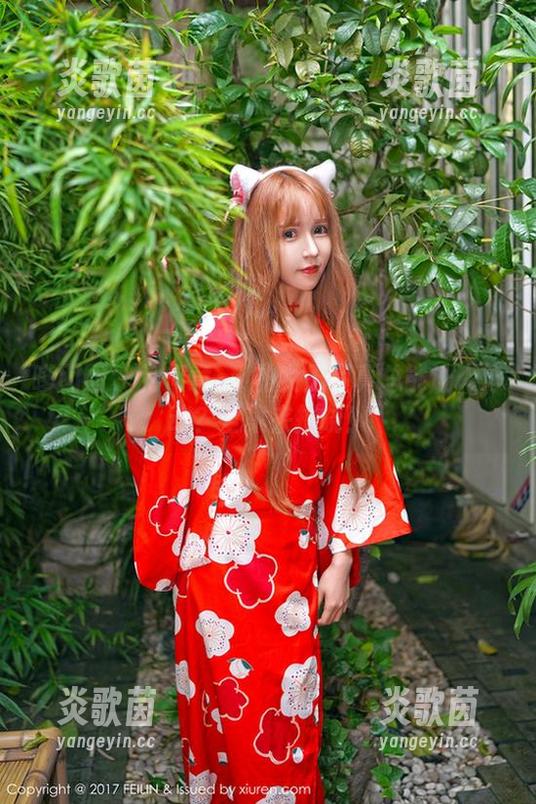 嗲囡囡 - 为何章芃芃的女王写真总能让人心动？全集来揭晓！