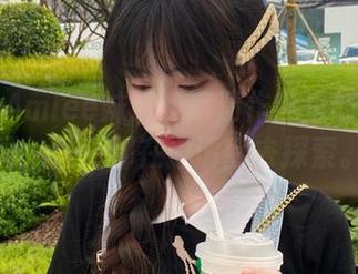 大肉丸Amiee妹妹：高清作品里的每个瞬间，似乎都在邀请我去探索。