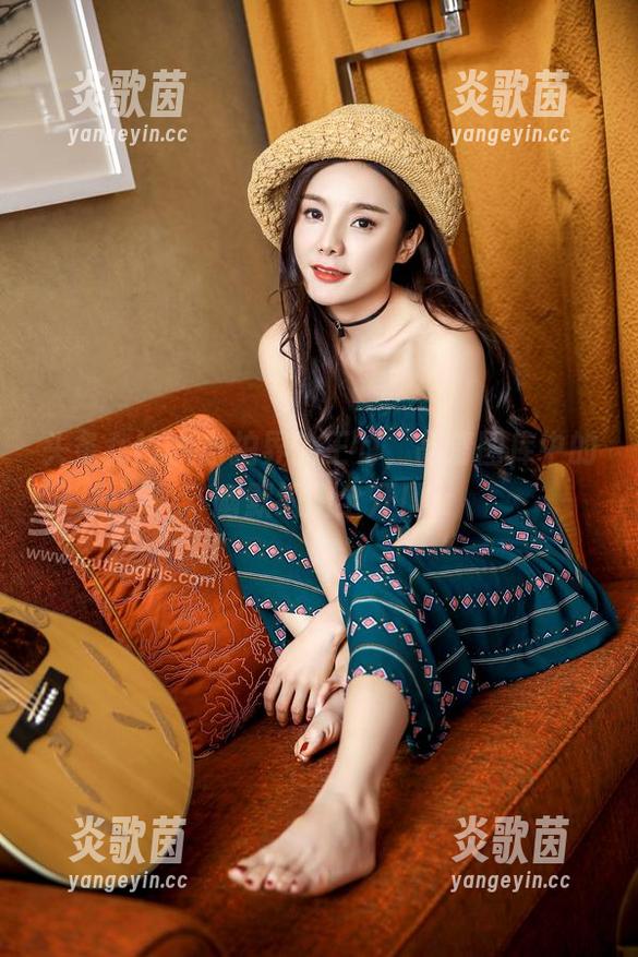 头条女神-王竹 头条女神 - 自拍界的王竹,高清图库中的幽默细胞全开!
