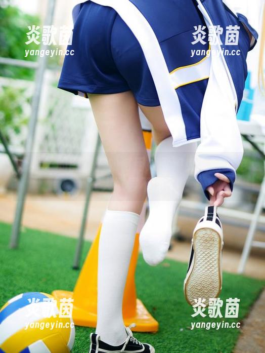 嫣嫣子的图册：如何用奴隶狼少女的设定让人欲罢不能？