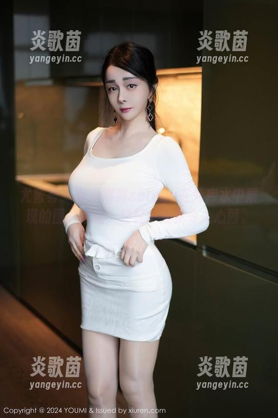 尤蜜荟-娜露selena 尤蜜荟 - 看看娜露selena在死库水中展现的图片作品,轻轻一窥就令人心颤。