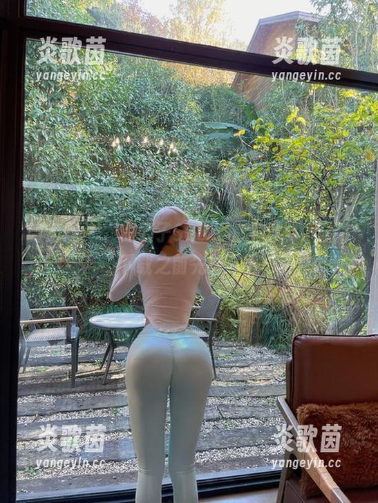 微密圈 - “左公子666”的牛仔裤，让你下载之前先想一下