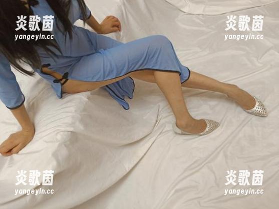 带着“小腿控”的幻想：“想要个公主抱”系列壁纸，原图真是太撩人了吧！