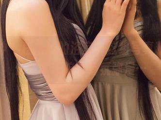 推女神 – 程彤颜的浴室：这组写真精选，仿佛美容院的香氛弥漫…