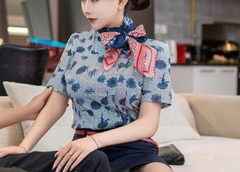 星颜社 – 转转Lisa的红裙美照值得你的收藏，图片下载只需一秒！