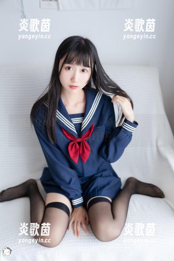 木棉棉OwO 木棉棉OwO与眼镜合集,真是一种让人停不下来的吸引!