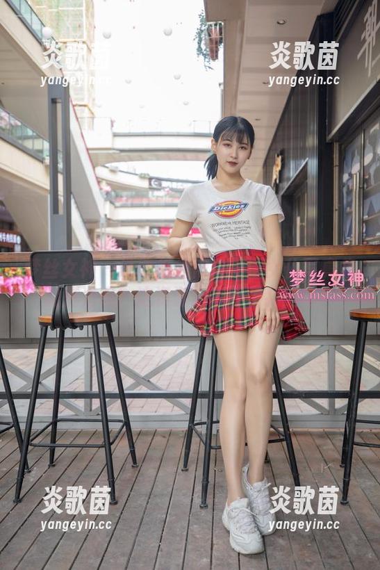 梦丝女神-刘诺 梦丝女神 - 谁能抵挡得住刘诺女仆写真集的魅力呢?这资源简直要了我的命!