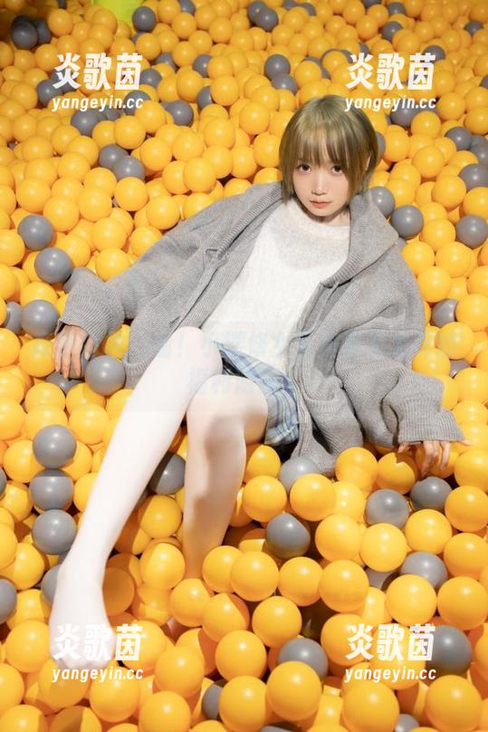 森萝财团-小樱 森萝财团 - 看!小樱修女写真里有怎样的福利隐藏?