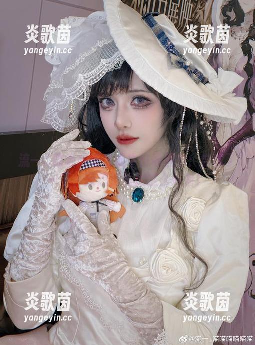 流一_喵喵喵喵喵喵 流一_喵喵喵喵喵喵牛仔裤图包:尝试了一下,没想到竟然这么好看!