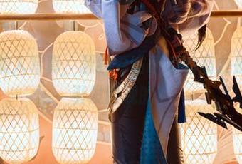 香车美人写真，源纱希喵喵喵的魔力是如何引发围观的！