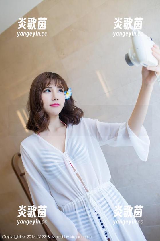 爱蜜社-杨紫嫣Cynthia 爱蜜社 - 走进杨紫嫣Cynthia的教室,疯狂翻阅图册中的青春与rrr…(你懂的)!