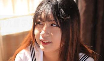 这组猫九酱学妹的写真，简直让人怀疑我是不是也要变成她的小迷弟了！