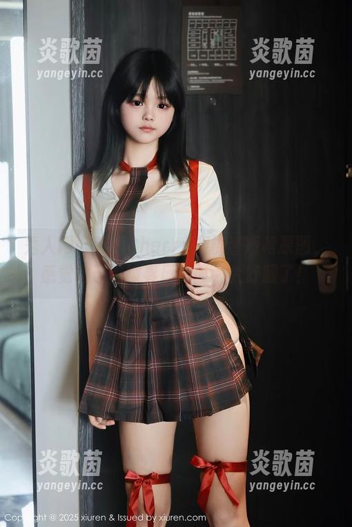 秀人网-Cherry樱桃酱 秀人网 - 观看Cherry樱桃酱短裙原图,感觉自己像被春风拂面,太舒服了!