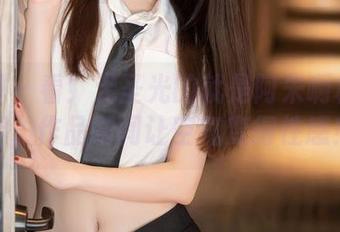 秀人网 – 看！无圣光的就是阿朱啊机车美腿，作品瞬间让空气变得性感！