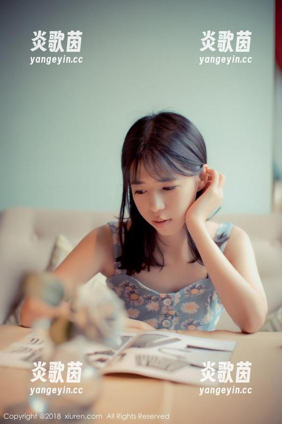 秀人网-桃桃子 秀人网 - 在桃桃子的夏日私房里,原图里的美好不自觉流露