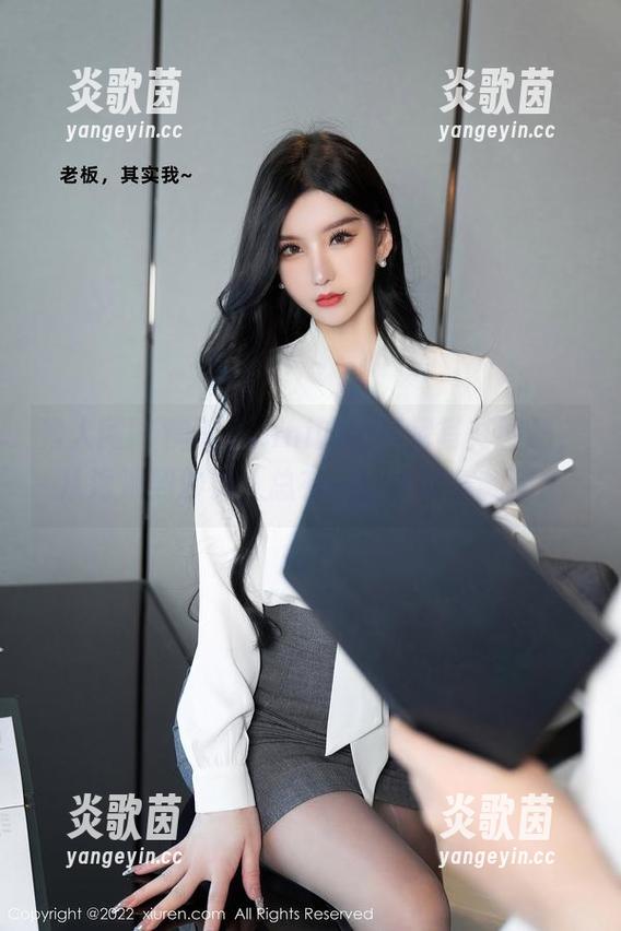 秀人网-糯美子nini 秀人网 - 糯美子nini的比基尼写真图册,从海浪到沙滩,总有一丝悸动在翻涌!