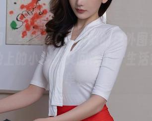秀人网 – 绮里嘉Carina的户外图集更新，草地上的小梦想又回来了，生活如此简单。