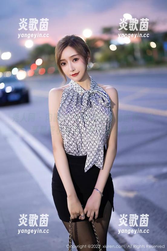 秀人网-肉晴MINI 秀人网 - 肉晴MINI学姐的高清世界:分享那些小细节,竟然这么撩人