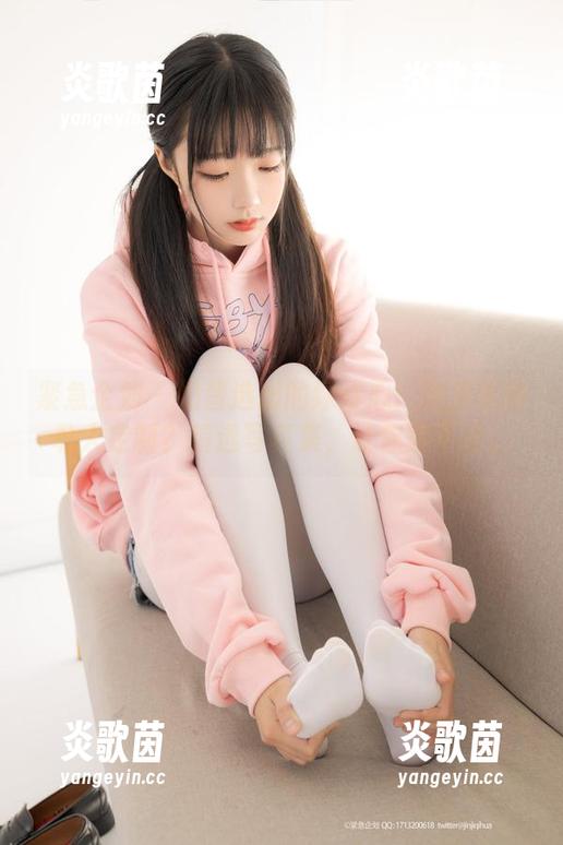 紧急企划 - 奶昔选出的绿背心：这是谁的私人定制？精选写真集，让你猜不透。