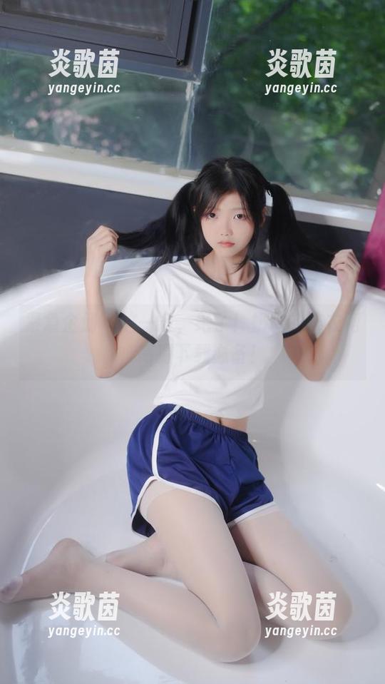 紧急企划 - 这一条，绝了！奶糖的连衣裙，高清下载必备！