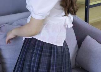 绮梦摄影 – 安吉拉与她的皮衣写真：无圣光环绕，感觉仿佛再也无法呼吸…